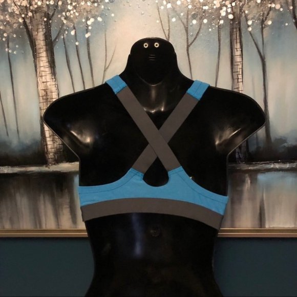 🎉4 for $20 🎉 Under Armour Blue & Grey Mid ImpactGet Set Go Sports Bra Size 34A - Picture 3 of 7